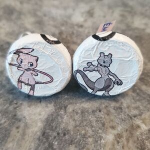Pokemon Hershey kisses Mew & Mewtwo **ULTRA RARE** Highly Sought‎ And HTF